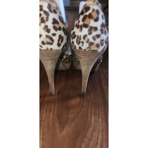 Guess Korrinez T Strap Heels - Picture 9 of 9